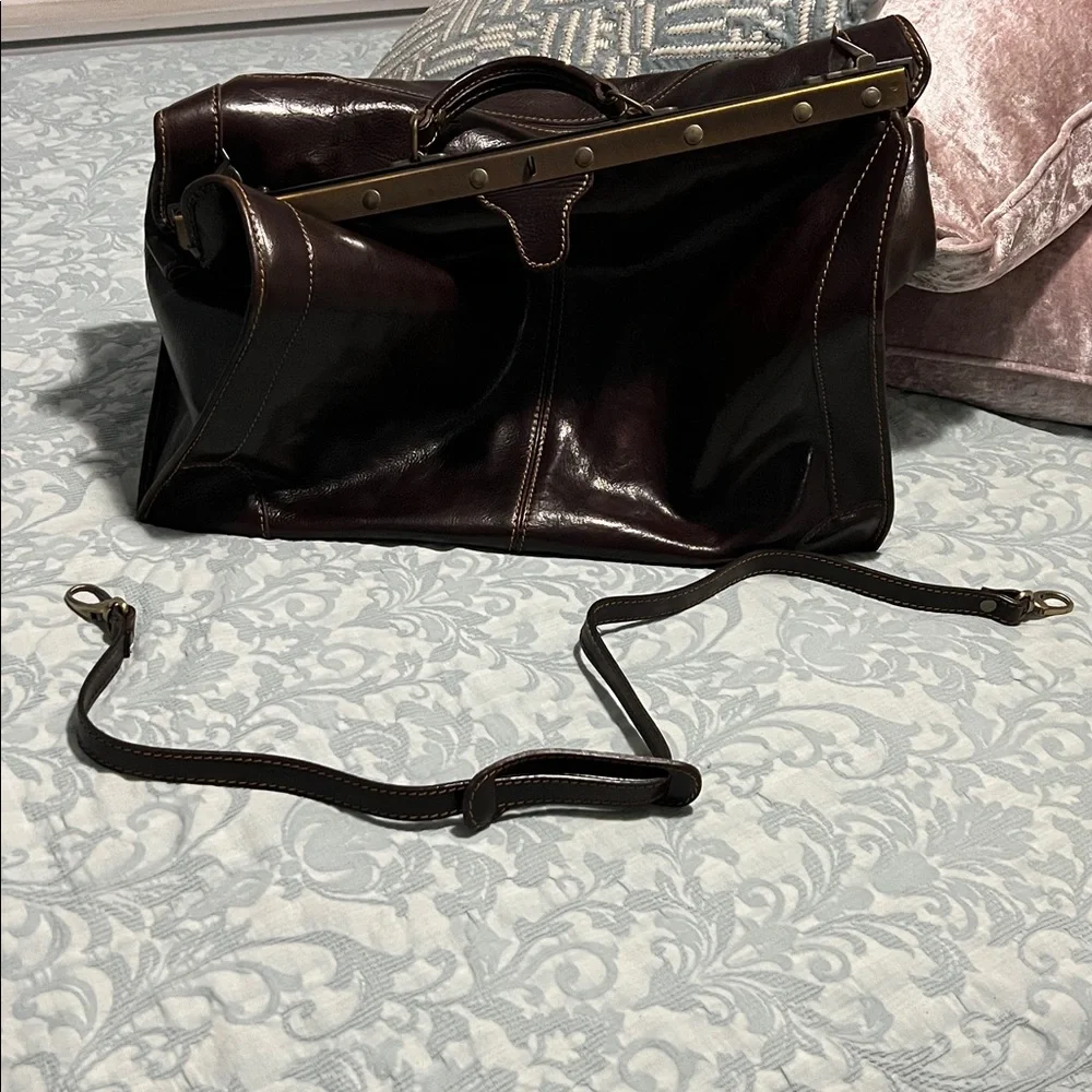 Exquisite Leather Weekend/Overnight bag. - Picture 10 of 10